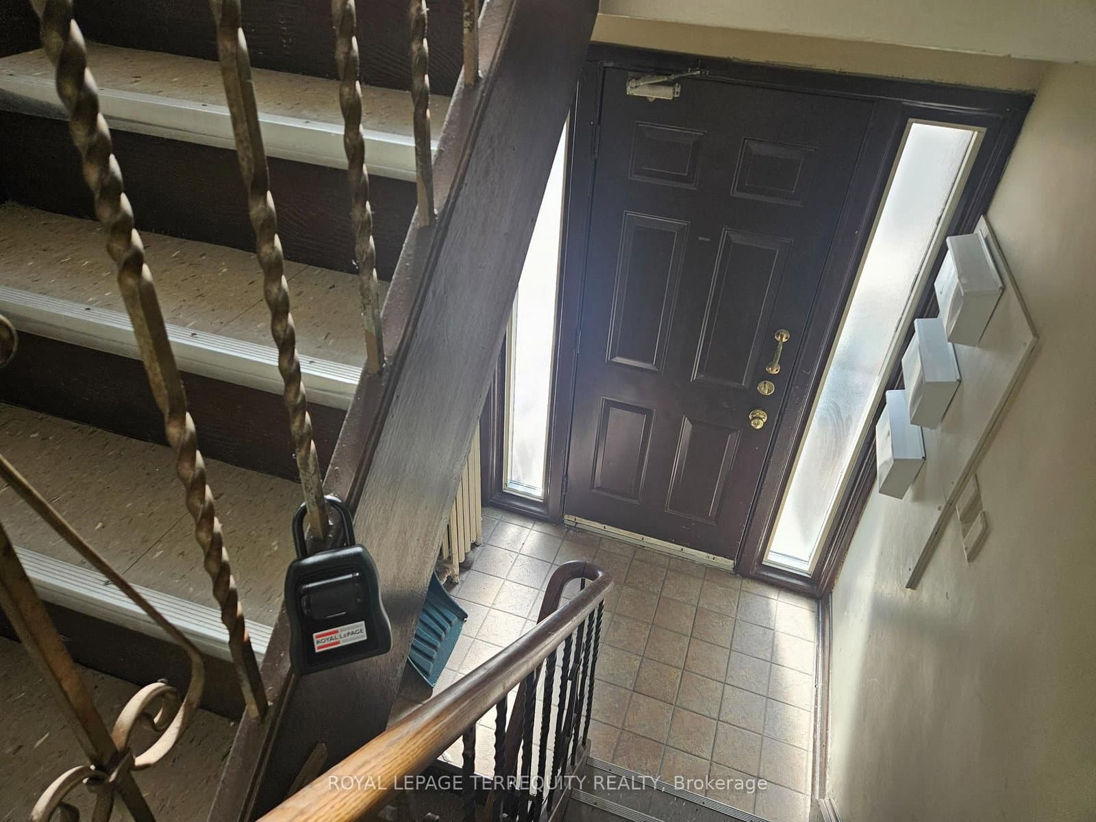401 Winnett Avenue, Unit 3 thumbnail 7