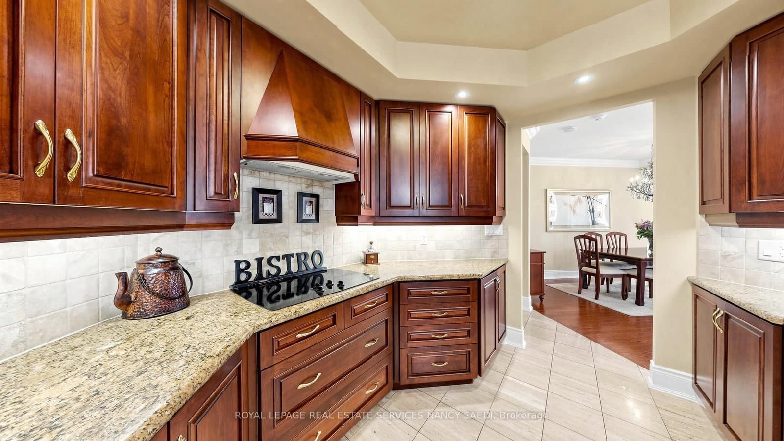 10 Bellair Street, Unit 802 thumbnail 17