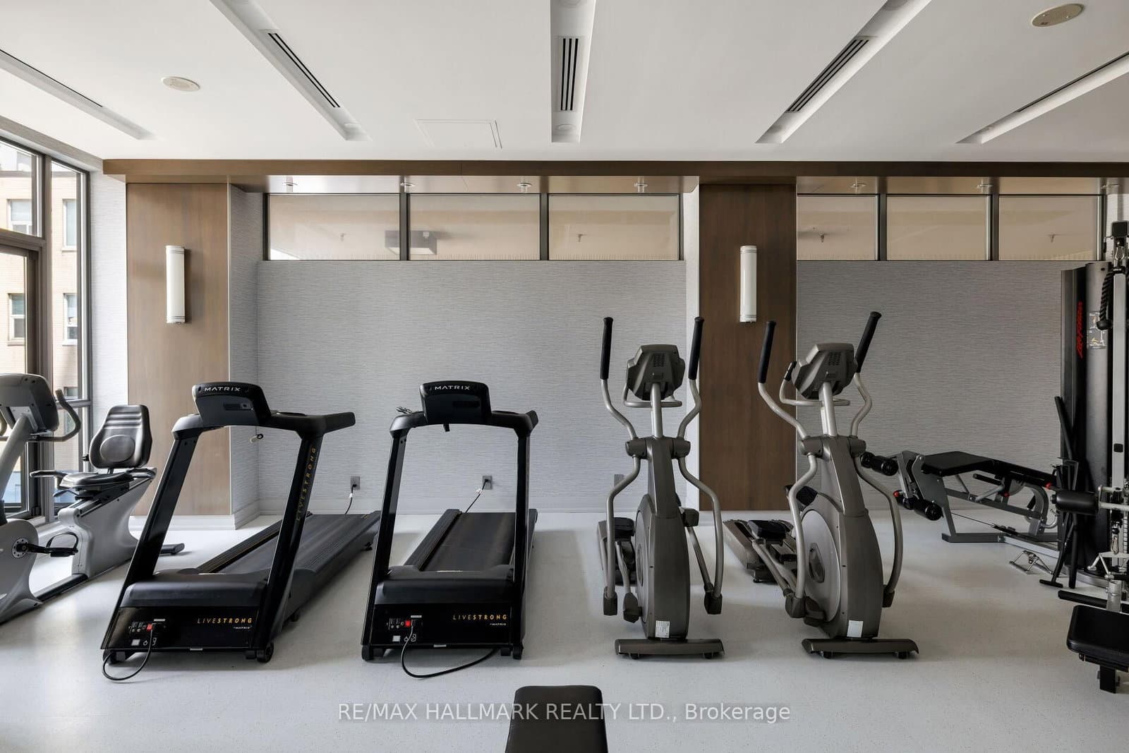 530 St Clair Avenue W, Unit 1401 thumbnail 29