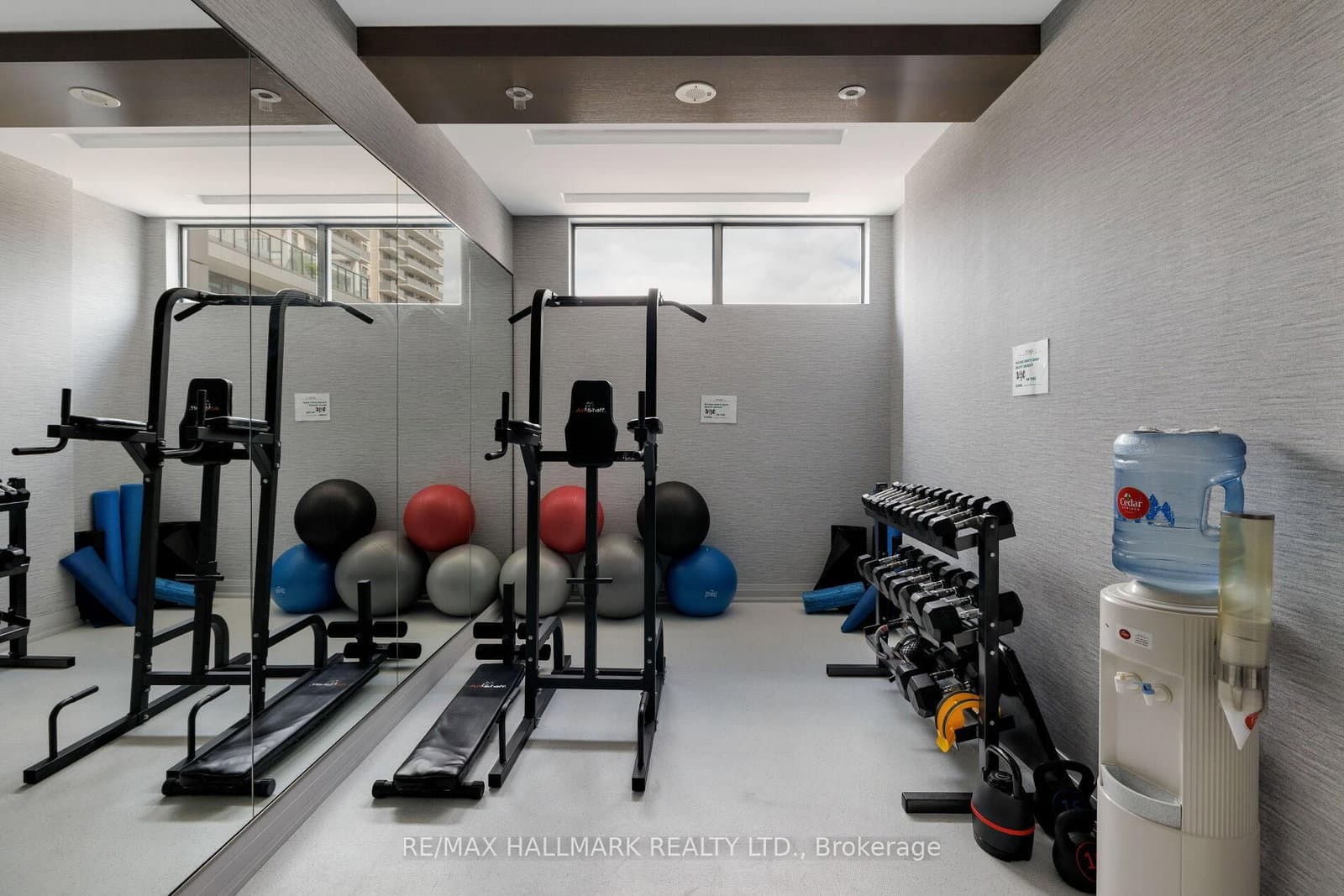 530 St Clair Avenue W, Unit 1401 thumbnail 30