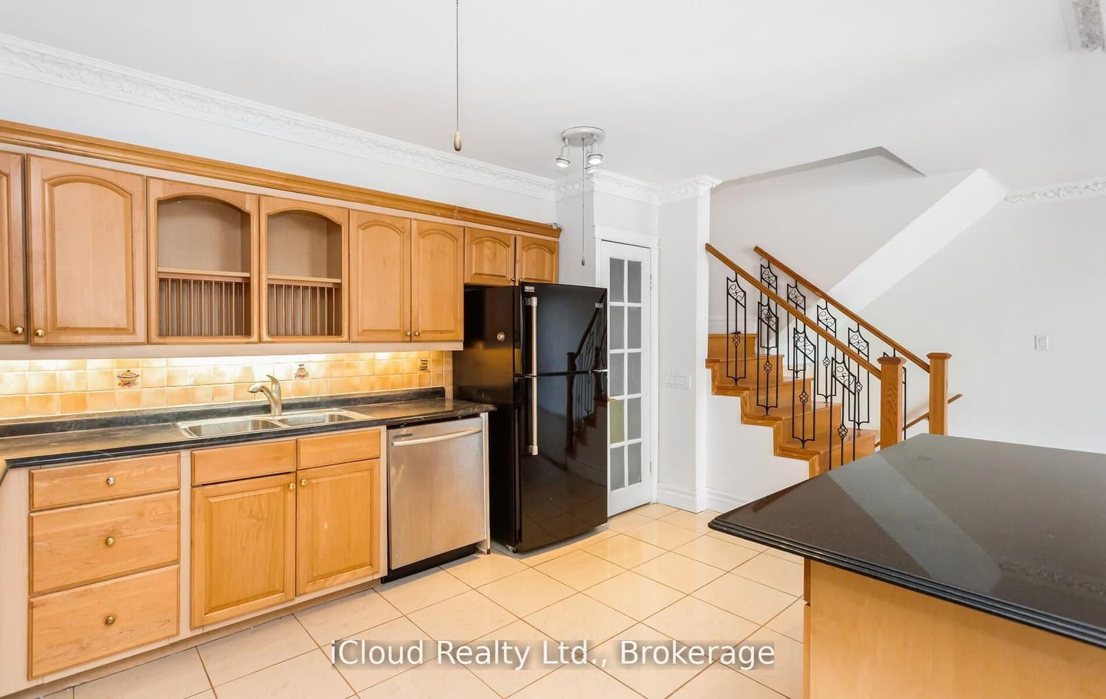 33 Harbour Square, Unit 837 thumbnail 16