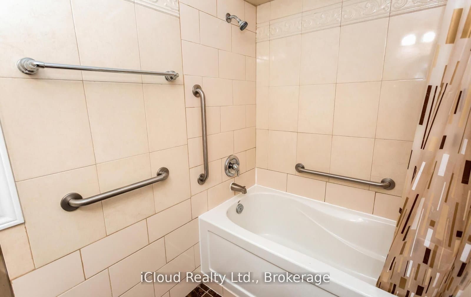 33 Harbour Square, Unit 837 thumbnail 25