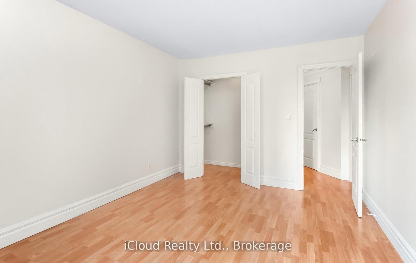 33 Harbour Square, Unit 837 thumbnail 27
