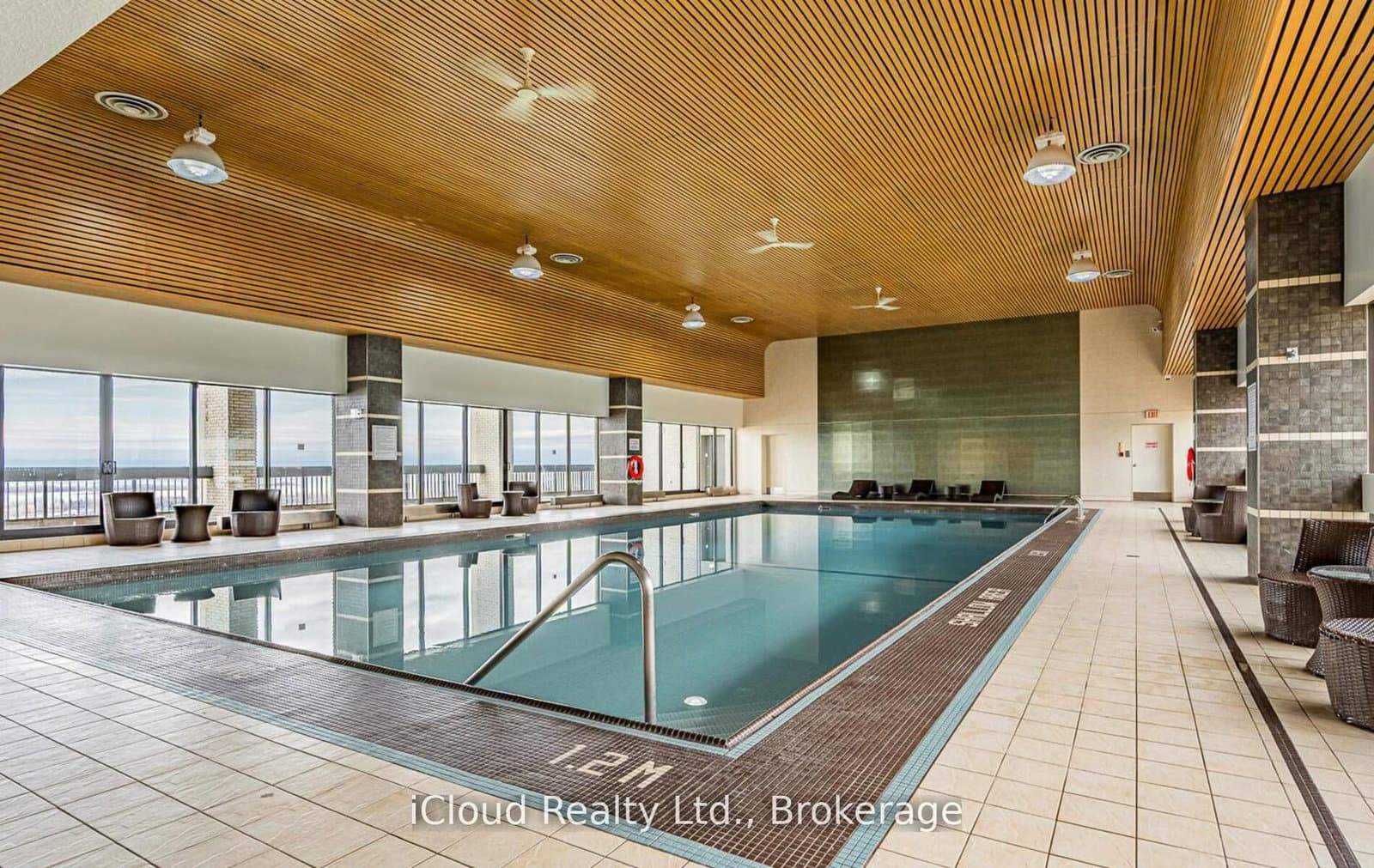 33 Harbour Square, Unit 837 thumbnail 41