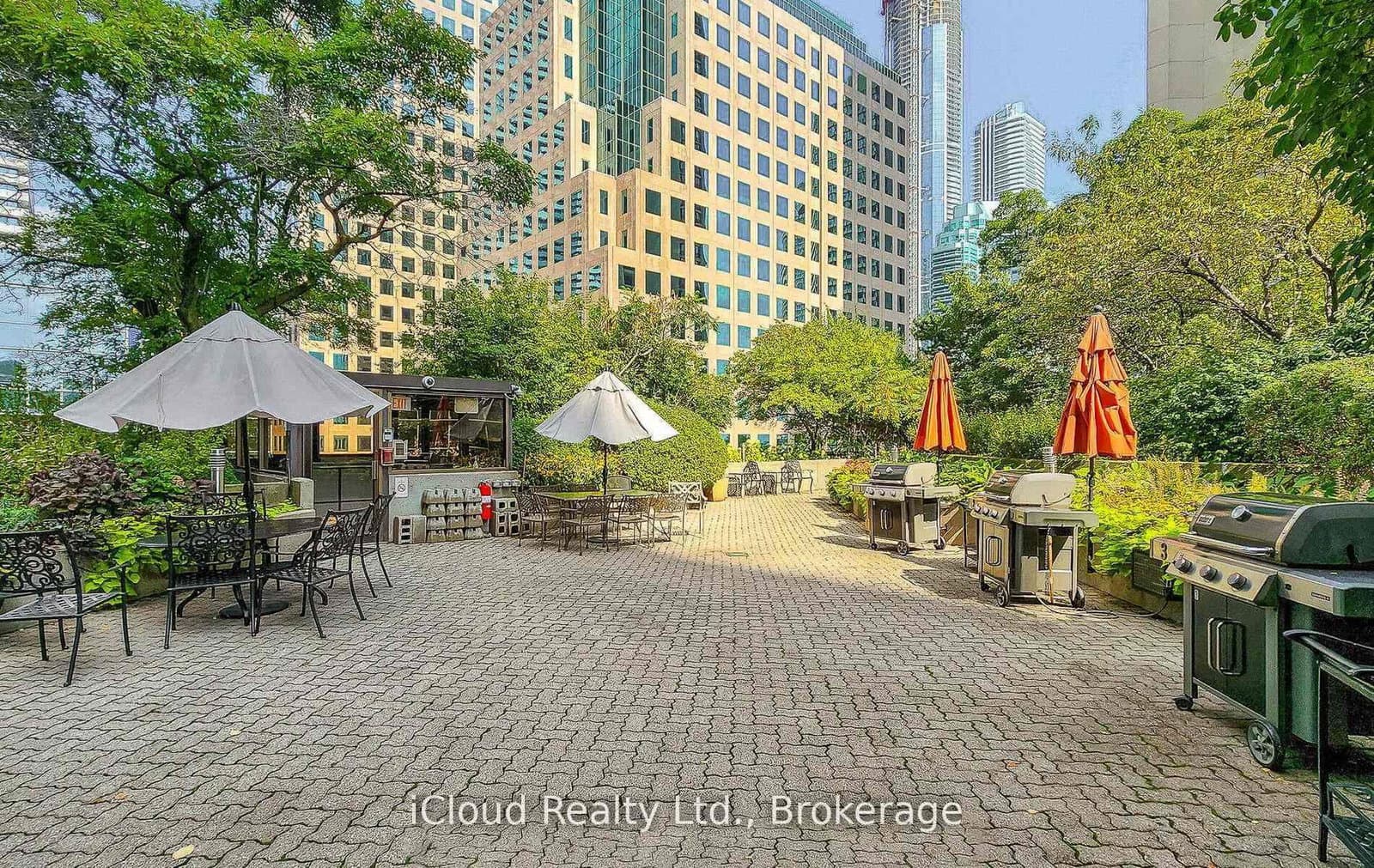 33 Harbour Square, Unit 837 thumbnail 43