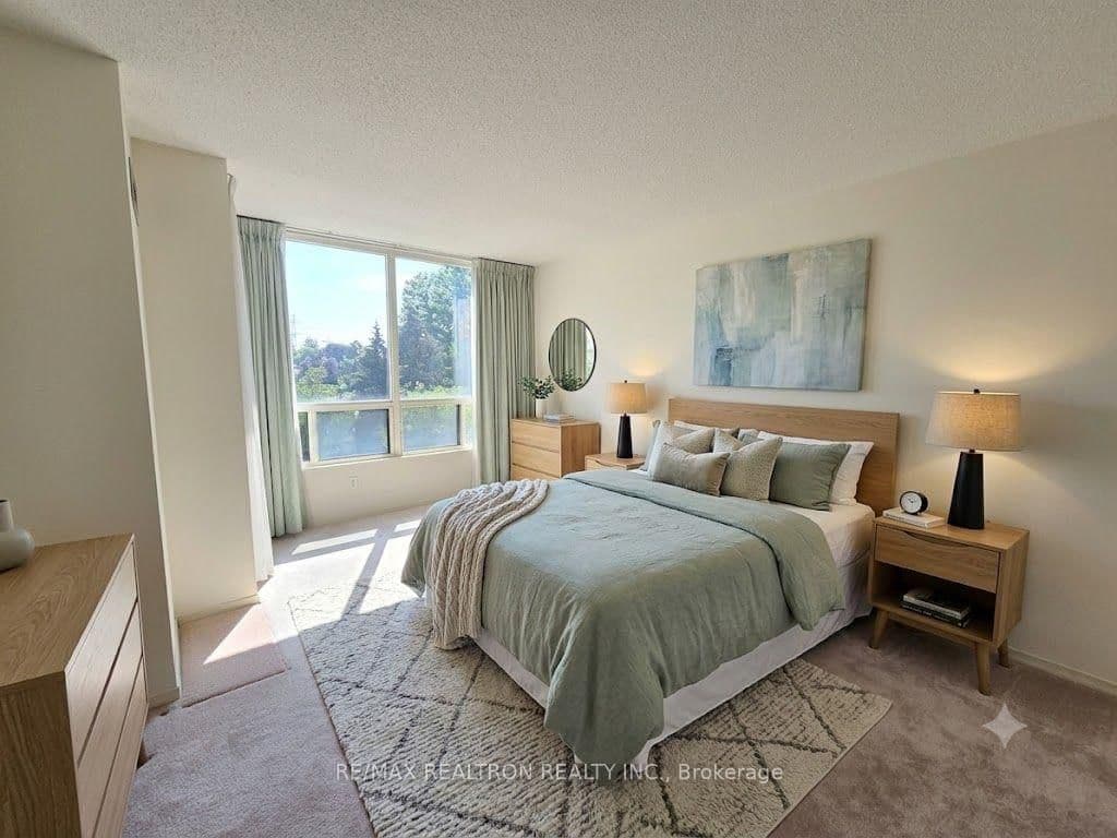 5785 Yonge Street, Unit 403 thumbnail 2