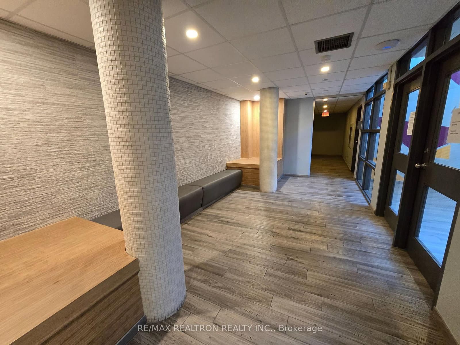 5785 Yonge Street, Unit 403 thumbnail 20