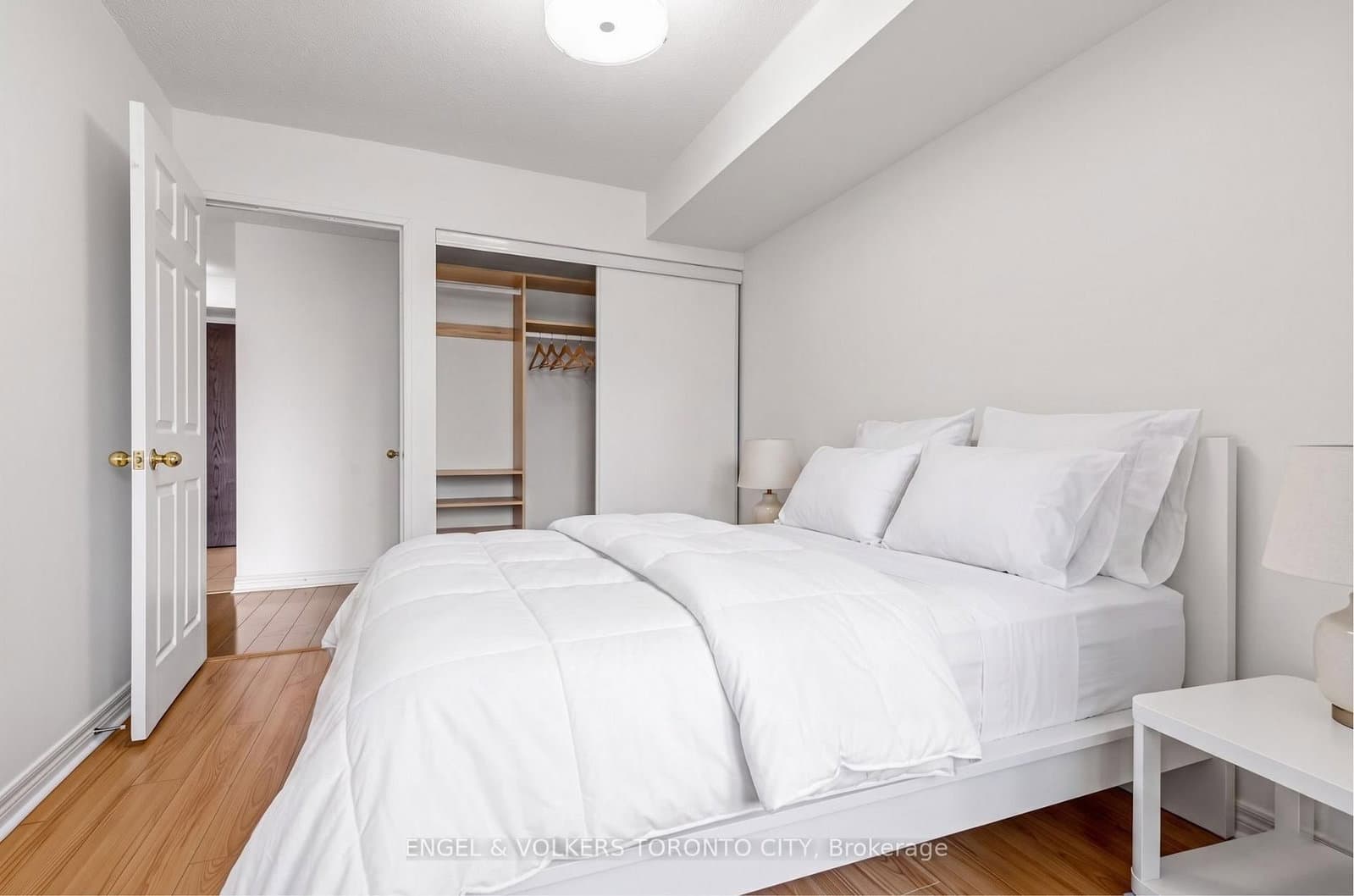 18 Parkview Avenue, Unit 1907 thumbnail 4