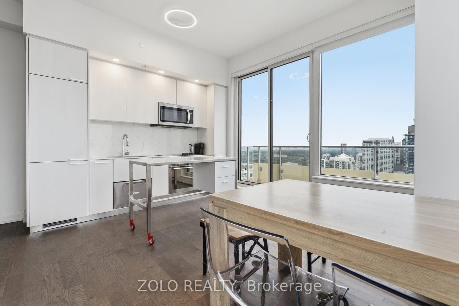 75 Canterbury Place, Unit PH303 thumbnail 7