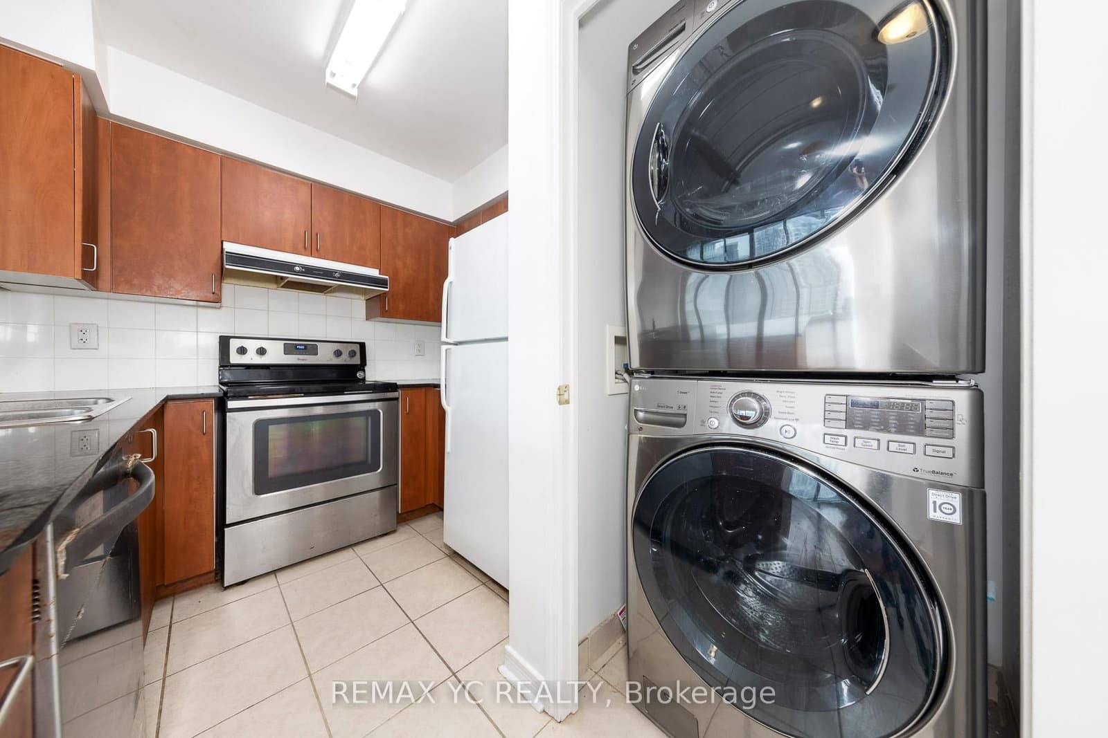 5500 Yonge Street, Unit 2410 thumbnail 4