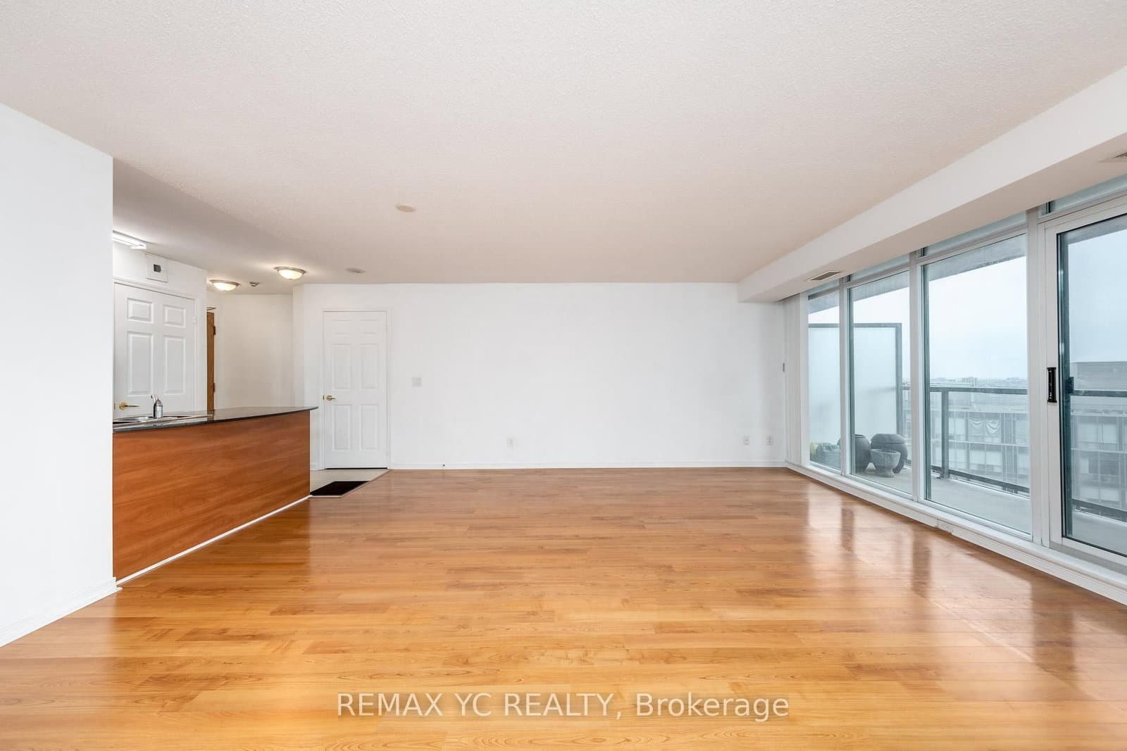 5500 Yonge Street, Unit 2410 thumbnail 8