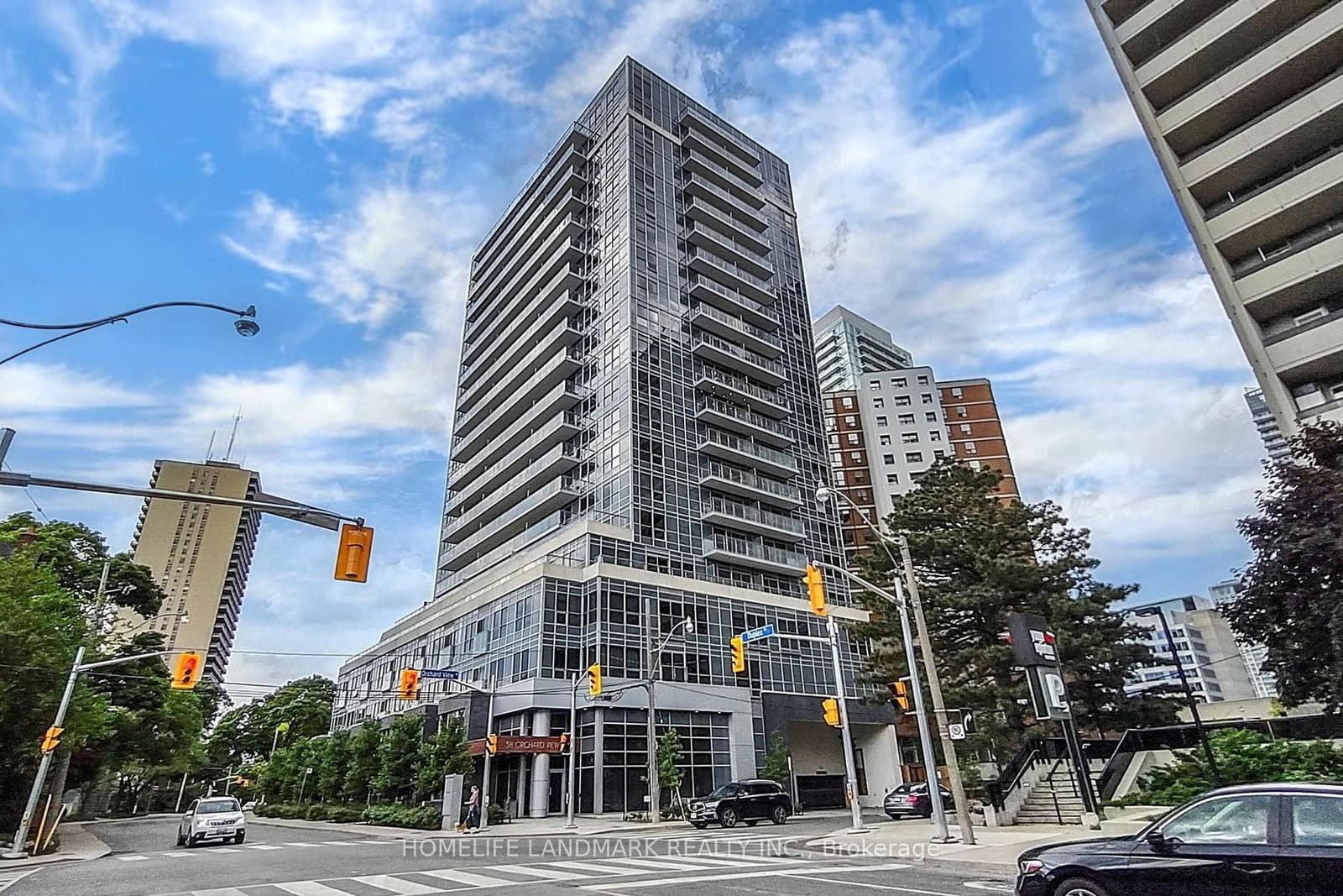 58 Orchard View Boulevard, Unit 505 - Image 1