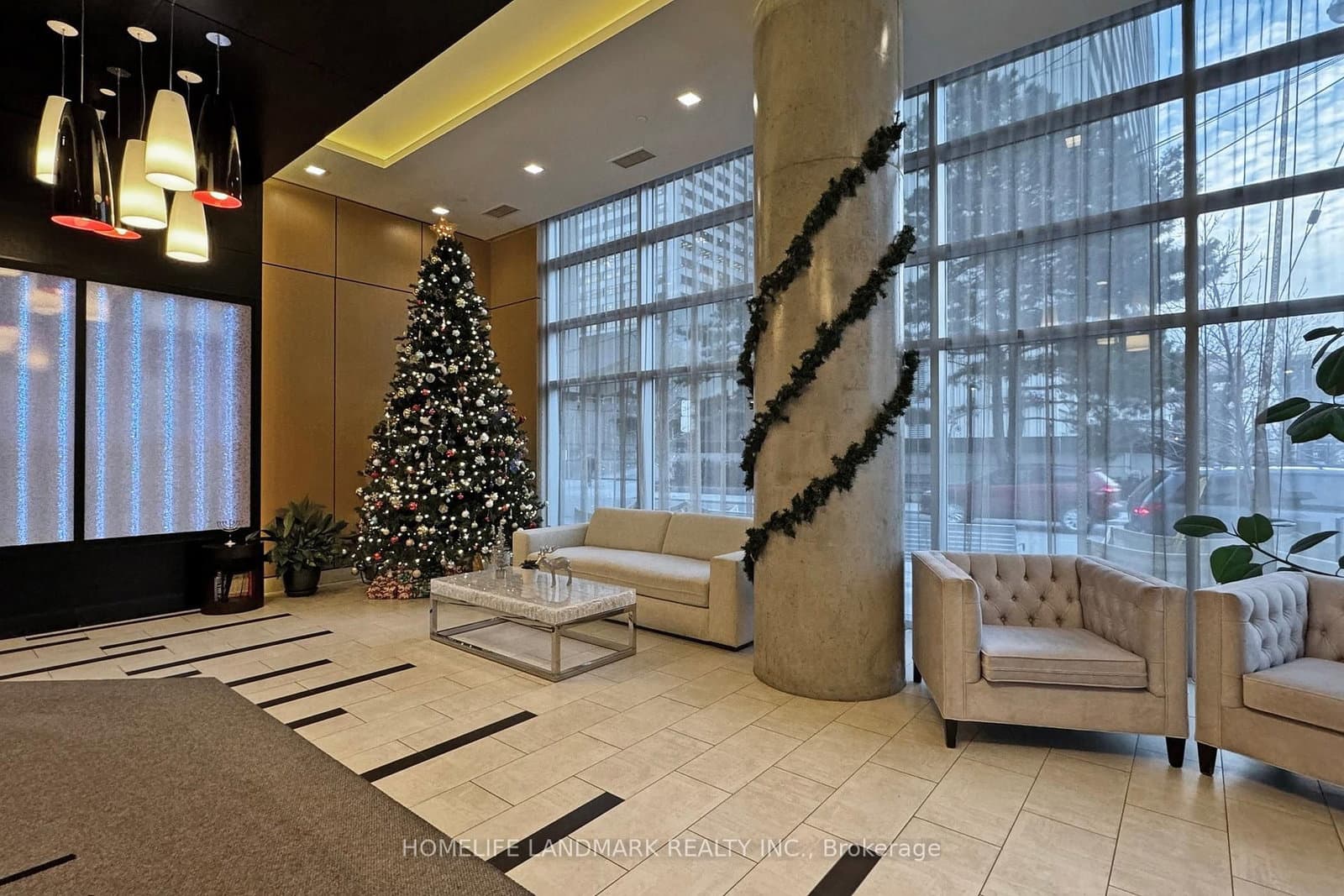 58 Orchard View Boulevard, Unit 505 thumbnail 5