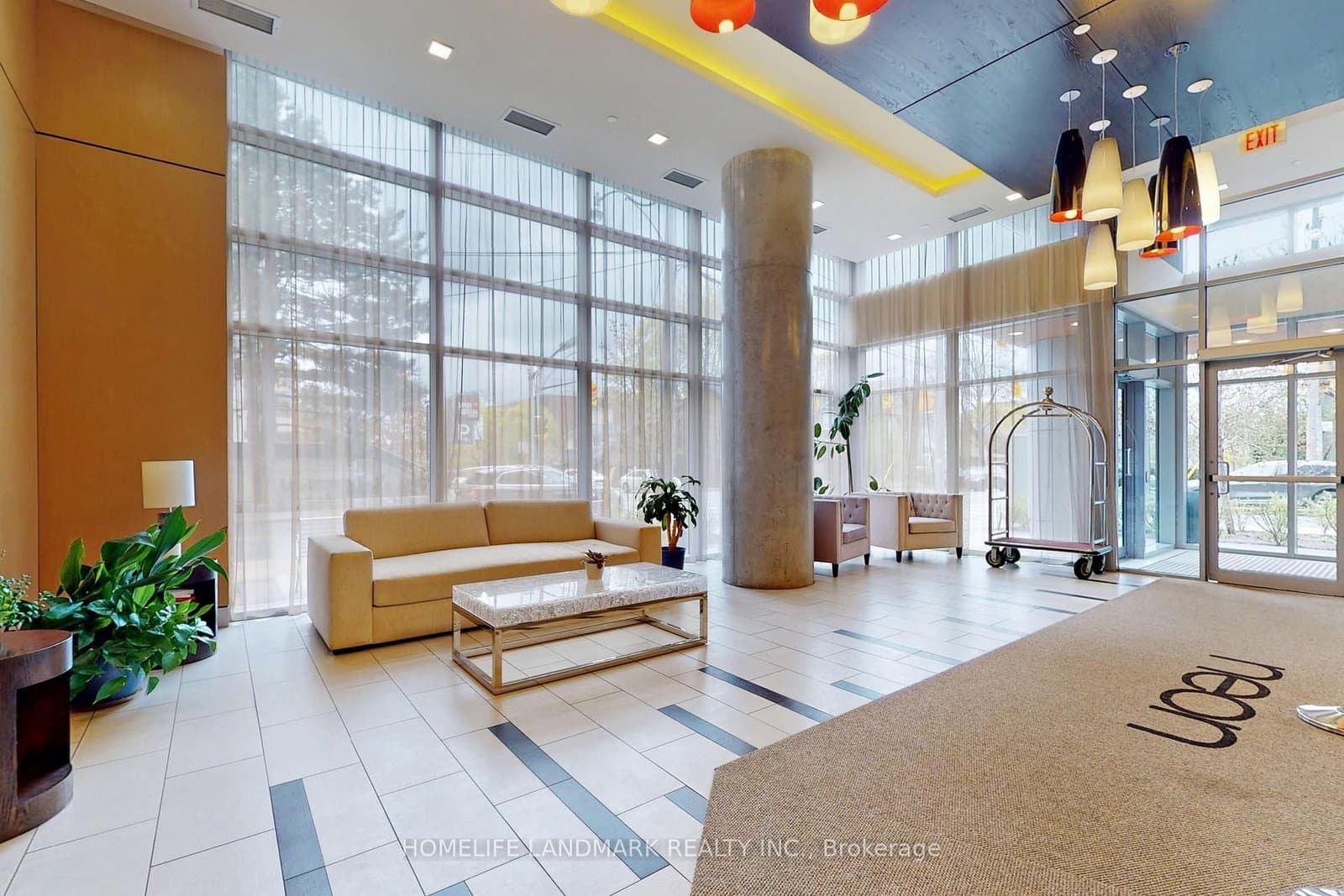 58 Orchard View Boulevard, Unit 505 thumbnail 4