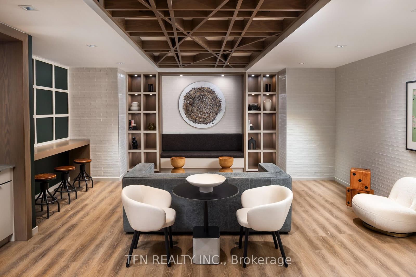327 King Street W, Unit 4505 thumbnail 25