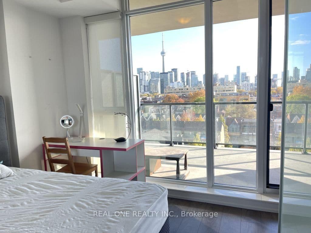 297 College Street, Unit 710 thumbnail 14