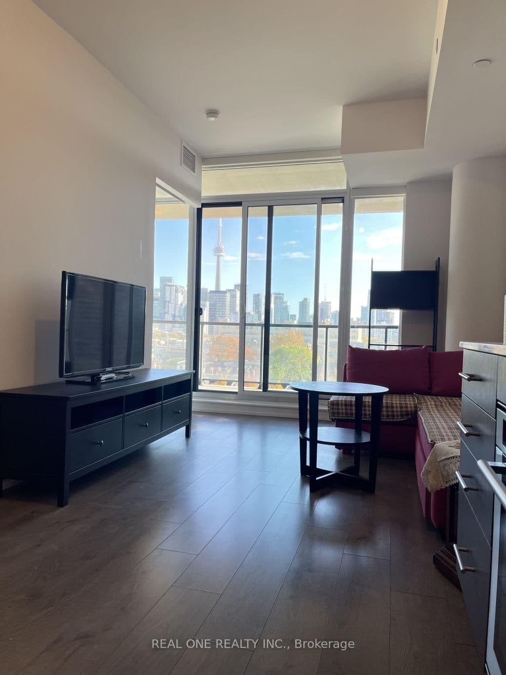 297 College Street, Unit 710 thumbnail 16