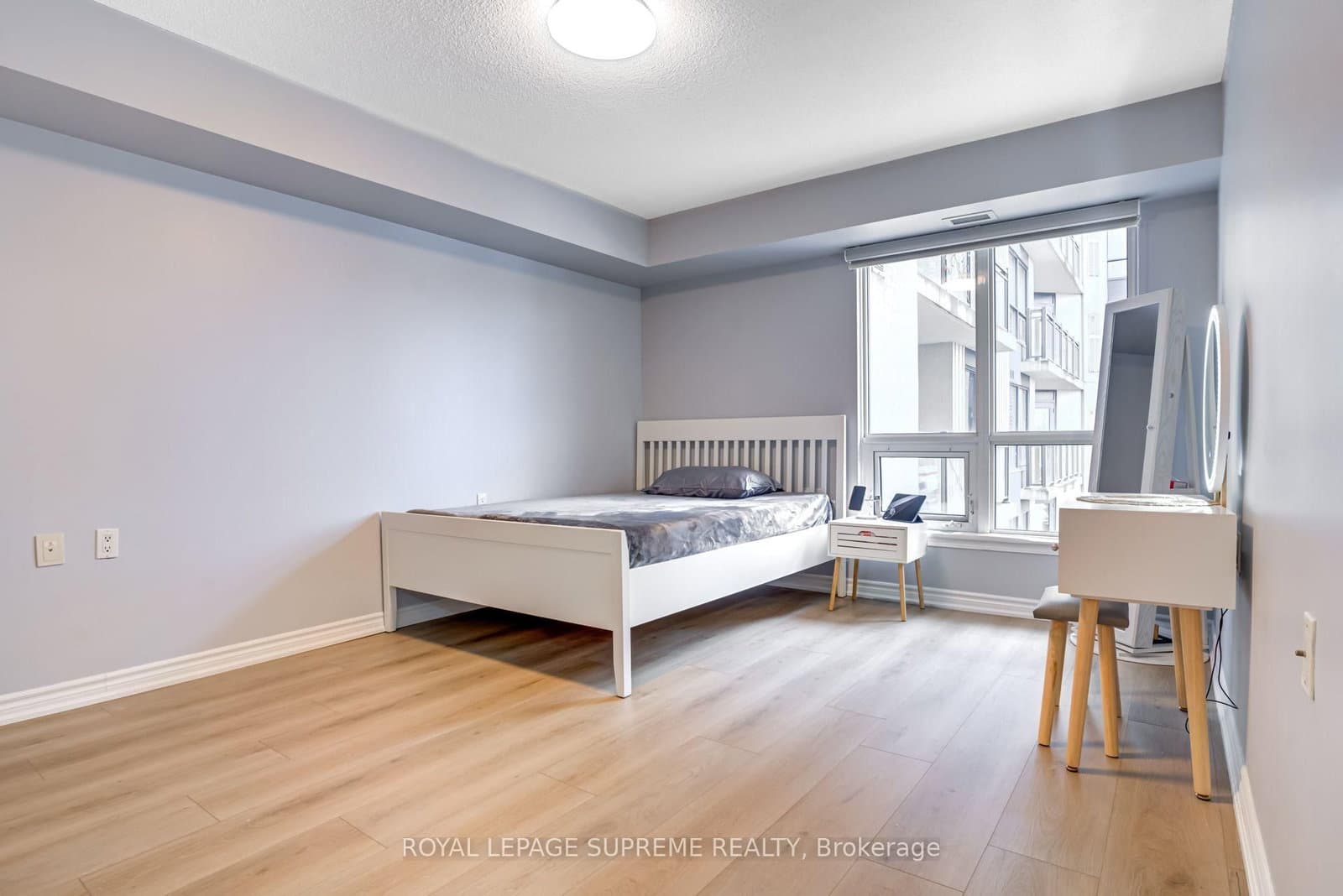 872 Sheppard Avenue W, Unit 301 thumbnail 12