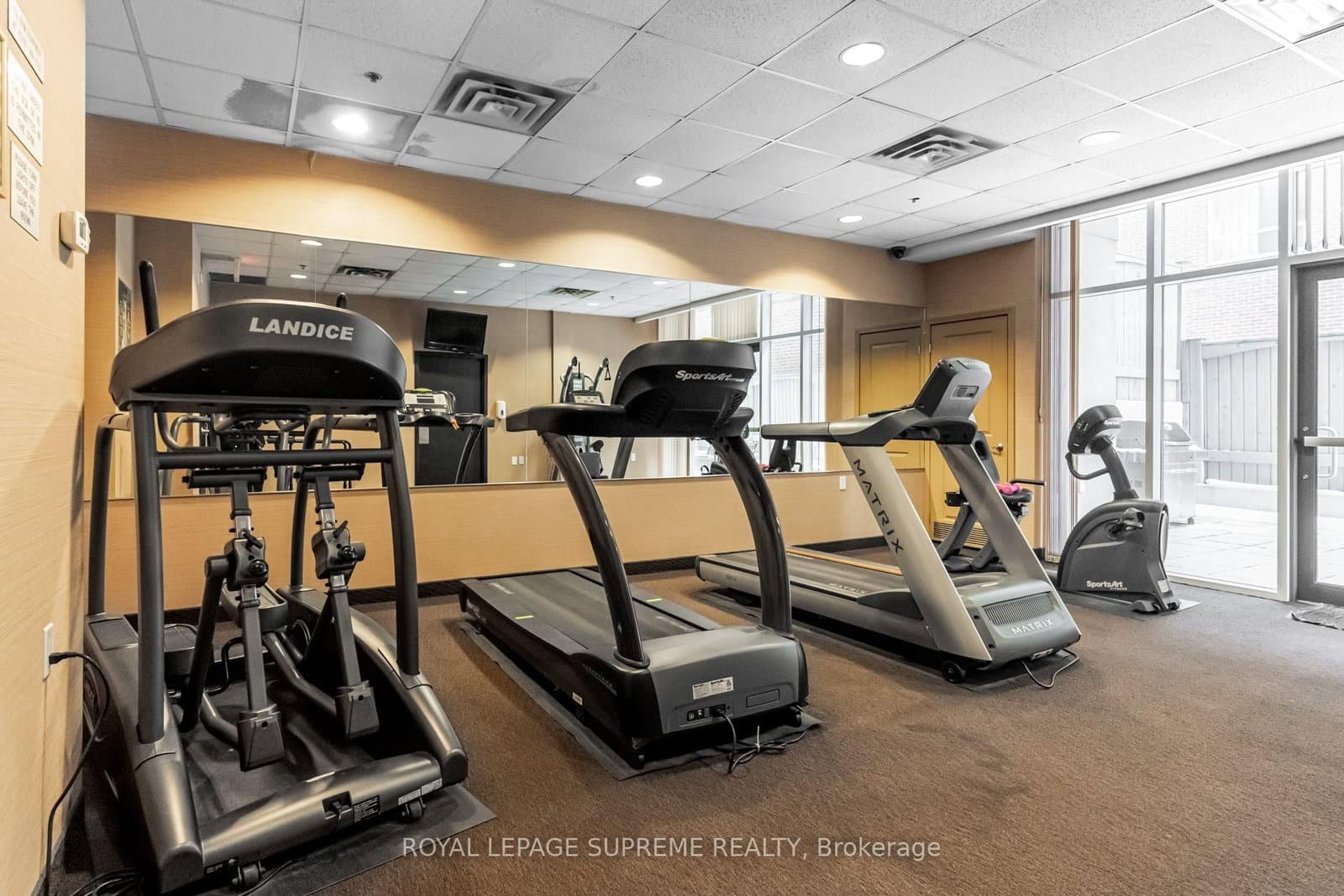 872 Sheppard Avenue W, Unit 301 thumbnail 22