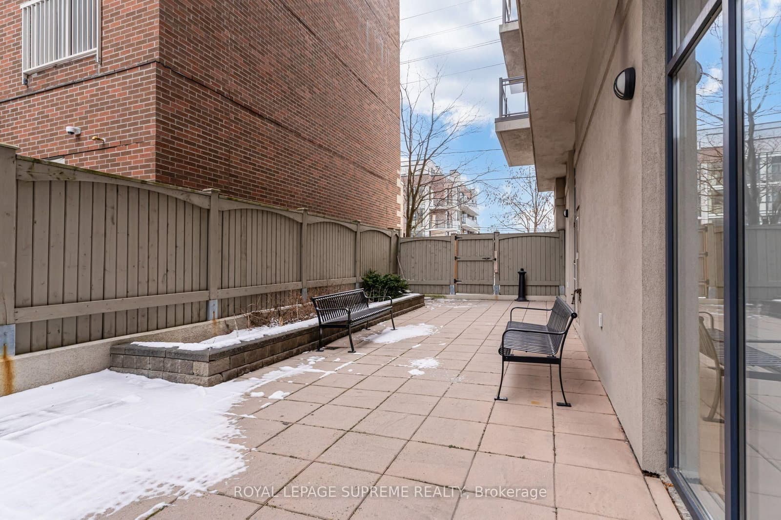 872 Sheppard Avenue W, Unit 301 thumbnail 24