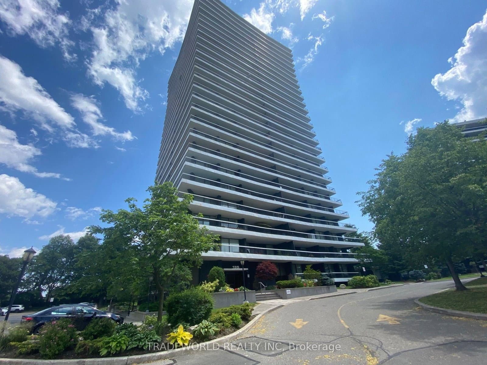 135 Antibes Drive, Unit 1506 thumbnail 4