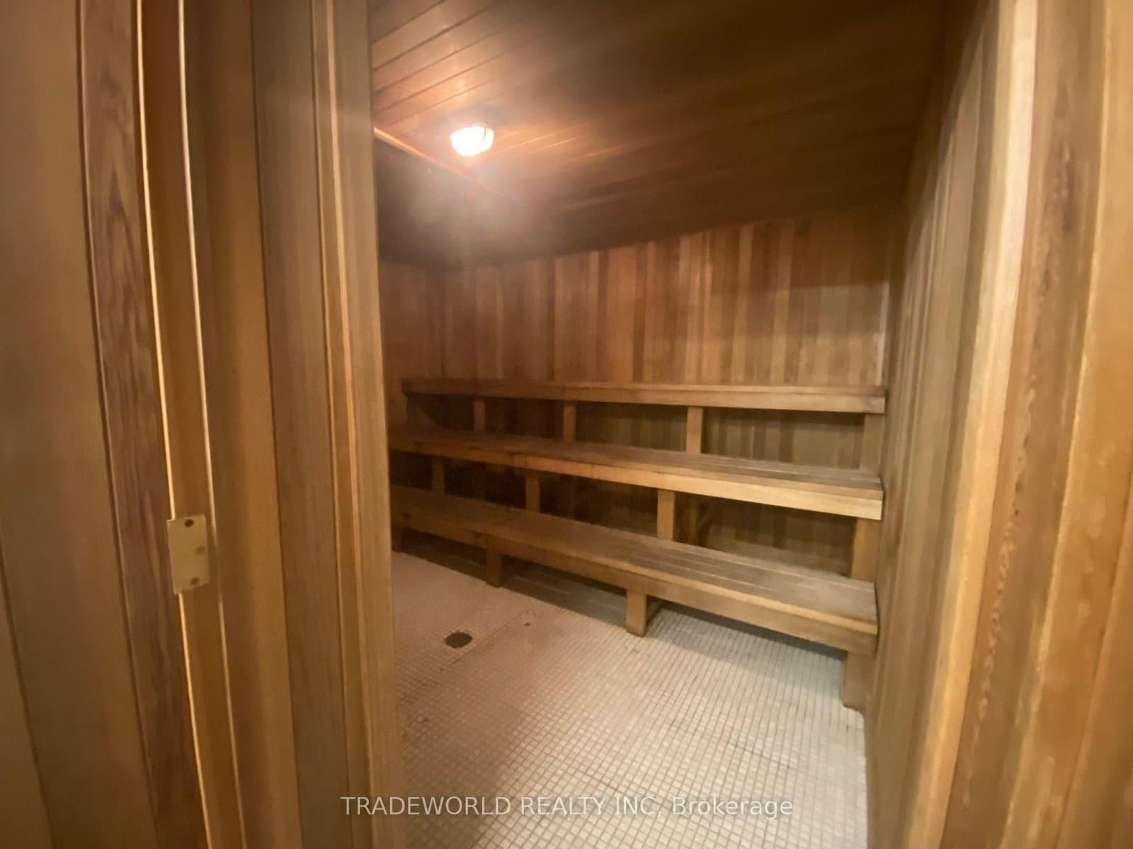 135 Antibes Drive, Unit 1506 thumbnail 8