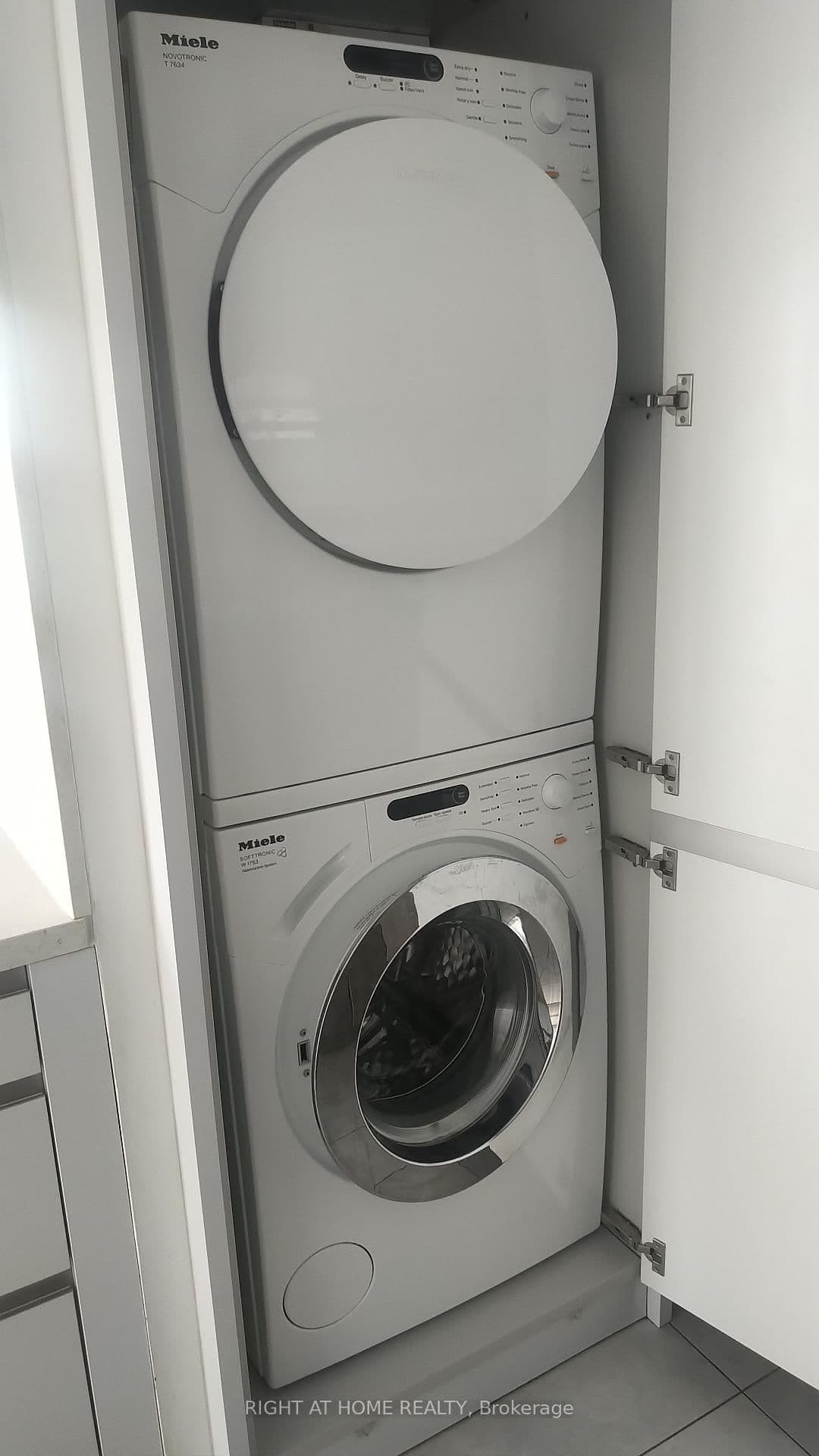 33 Harbour Square, Unit 2803 thumbnail 12