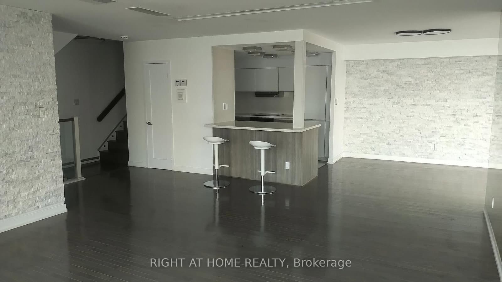 33 Harbour Square, Unit 2803 thumbnail 14