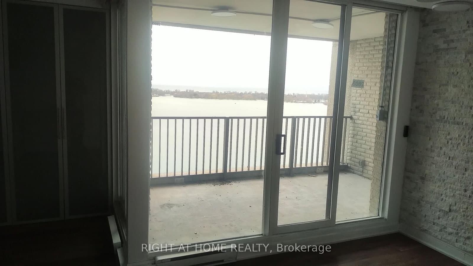 33 Harbour Square, Unit 2803 thumbnail 18