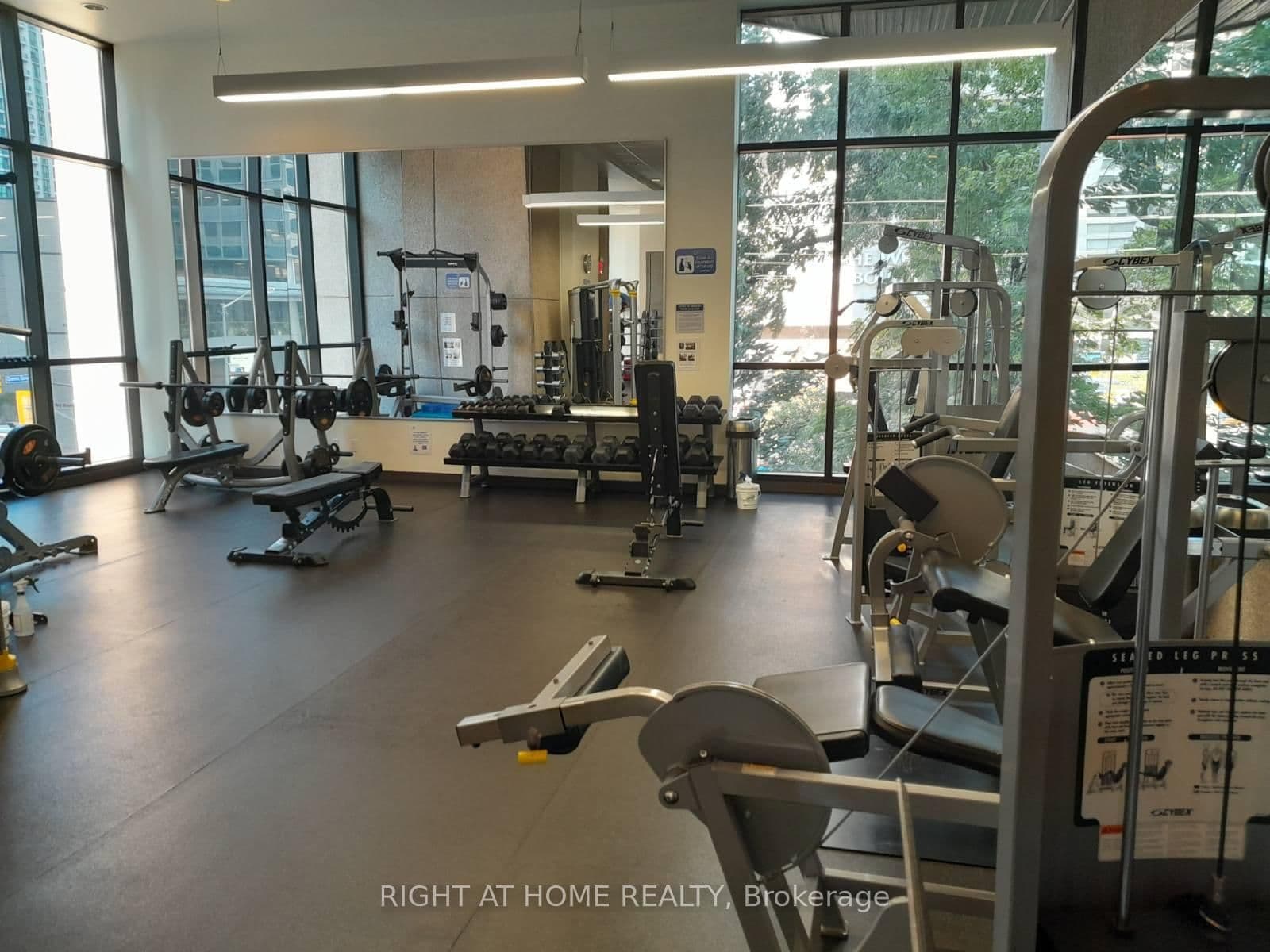 33 Harbour Square, Unit 2803 thumbnail 25