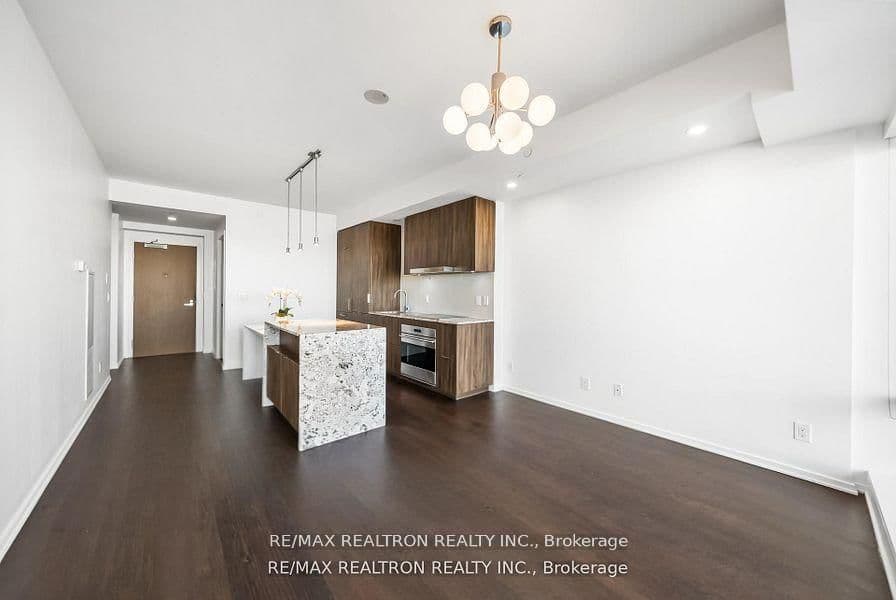 1 Bloor Street E, Unit 6010 thumbnail 21