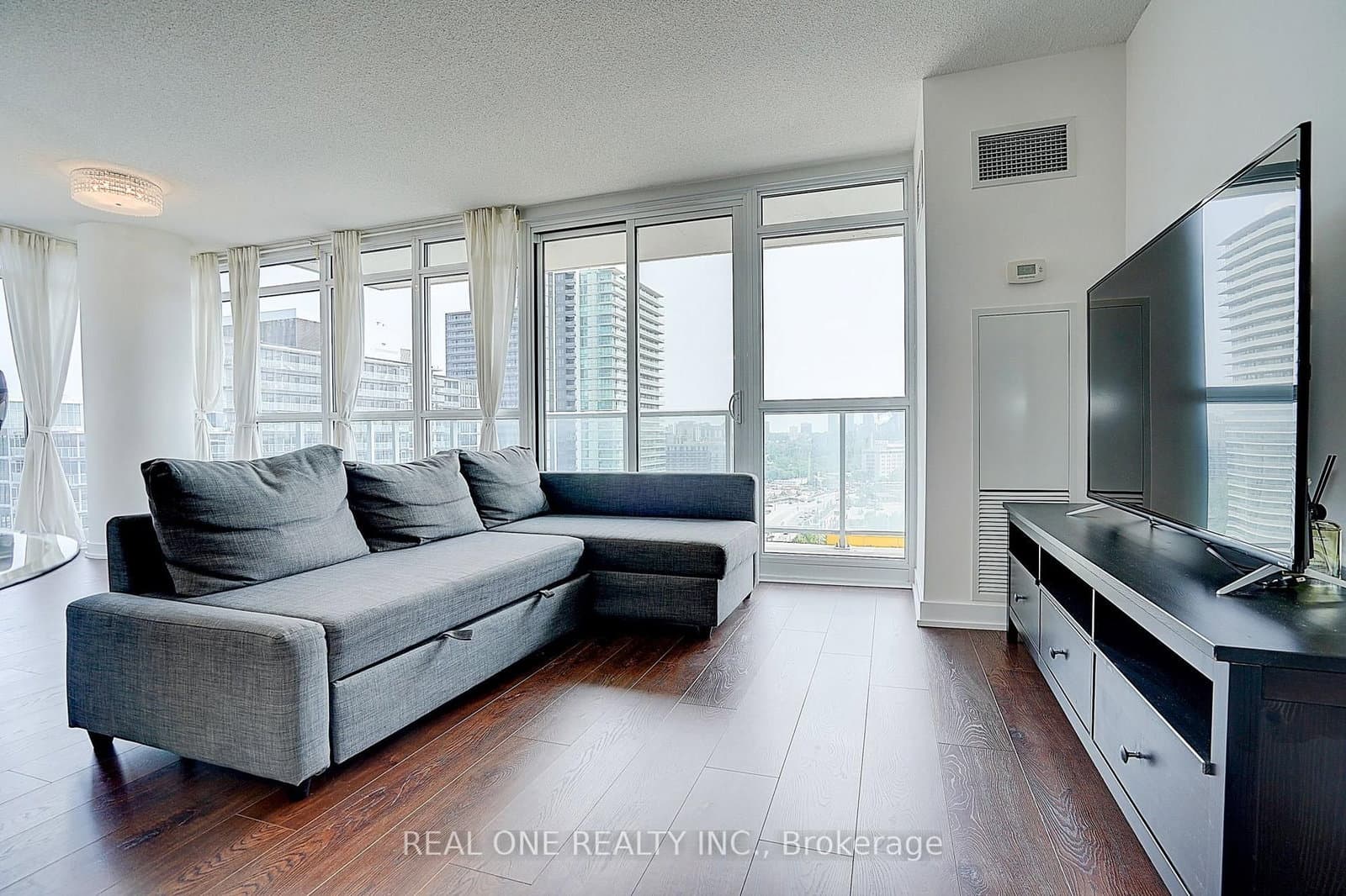 121 Mcmahon Drive, Unit 1501 thumbnail 16