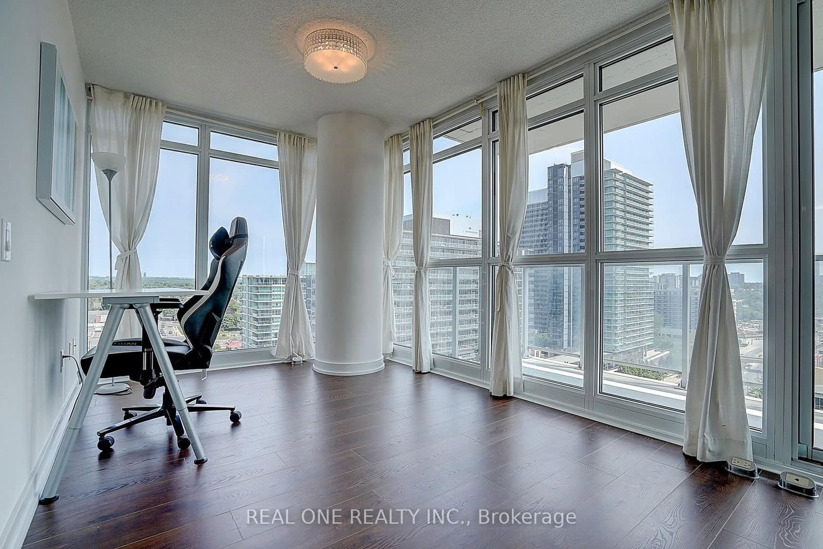 121 Mcmahon Drive, Unit 1501 thumbnail 19