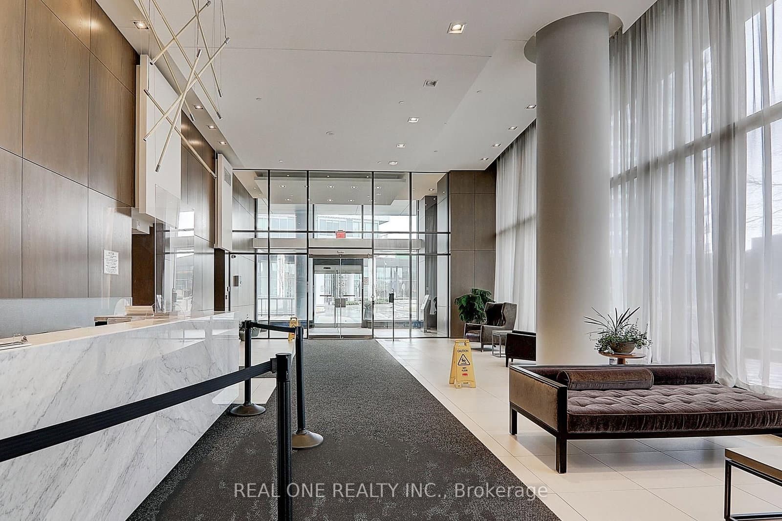 121 Mcmahon Drive, Unit 1501 thumbnail 5