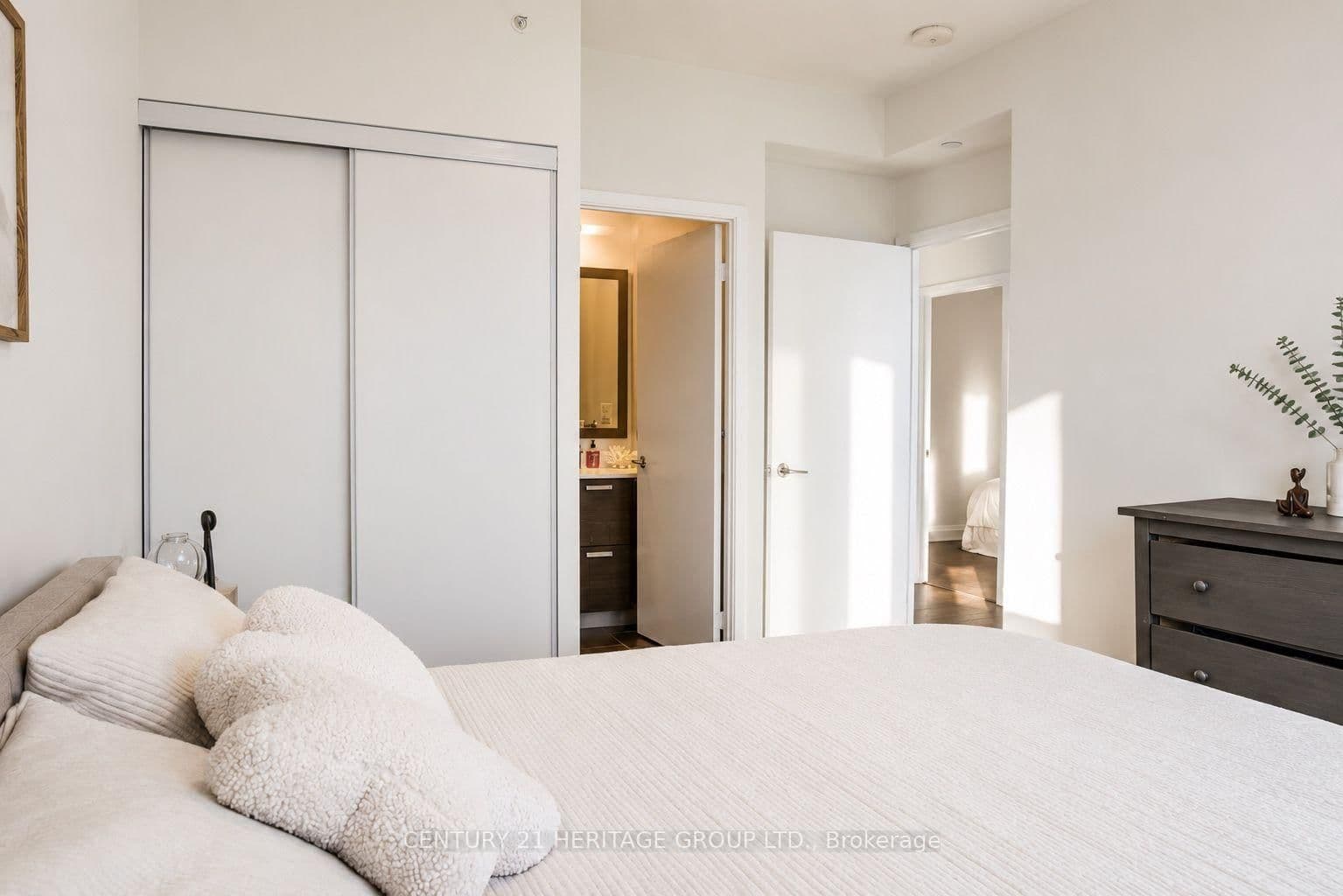 11 Bogert Avenue NE, Unit 708 thumbnail 12