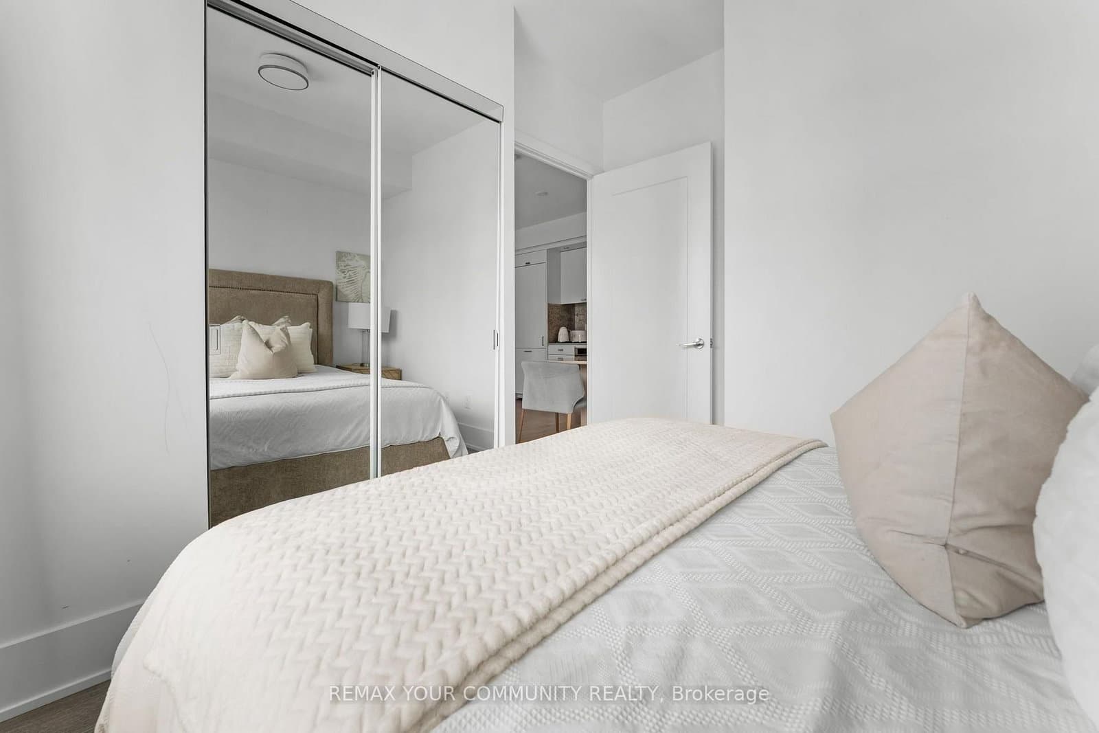 470 Front Street, Unit 2015 thumbnail 21