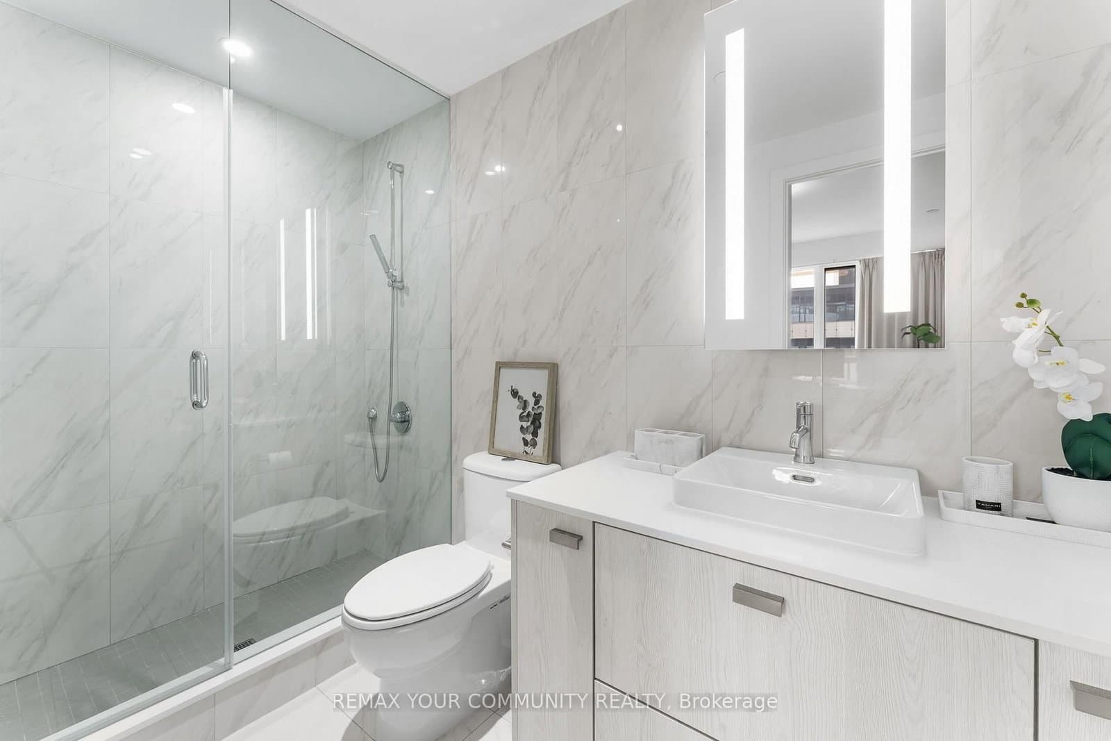 470 Front Street, Unit 2015 thumbnail 33