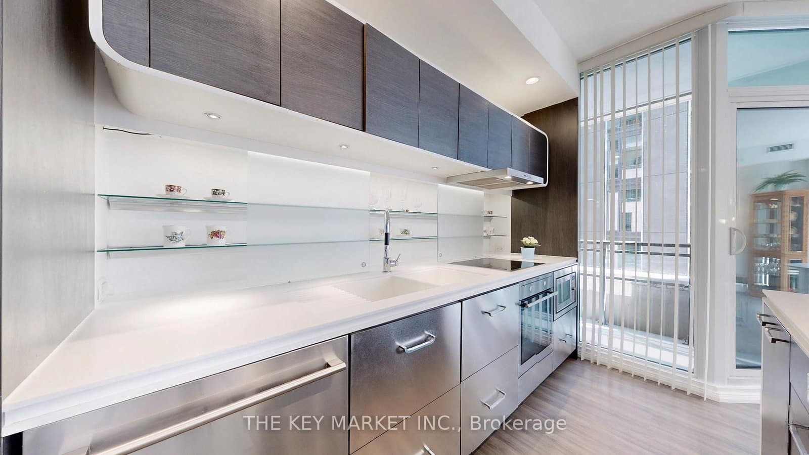 45 Charles Street E, Unit 511 thumbnail 14