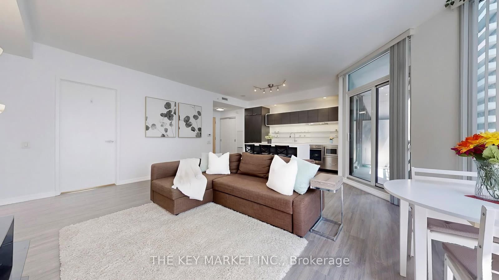 45 Charles Street E, Unit 511 thumbnail 19