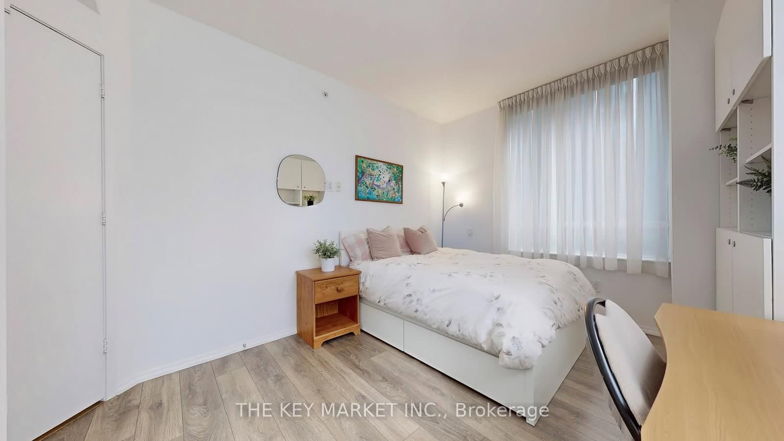 45 Charles Street E, Unit 511 thumbnail 31