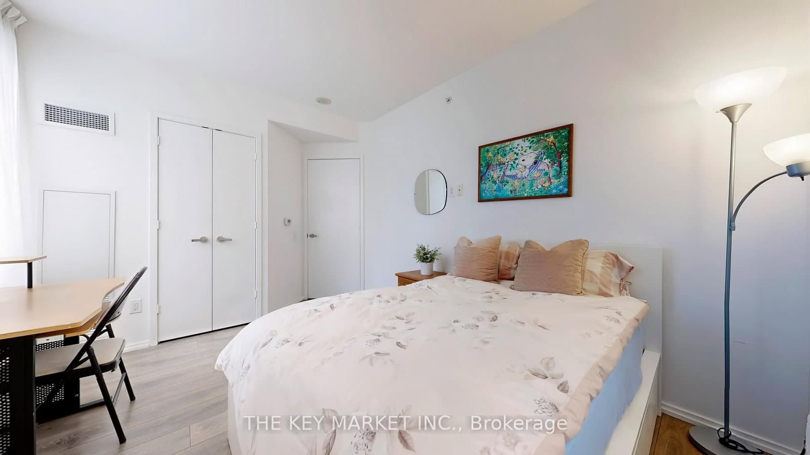 45 Charles Street E, Unit 511 thumbnail 32