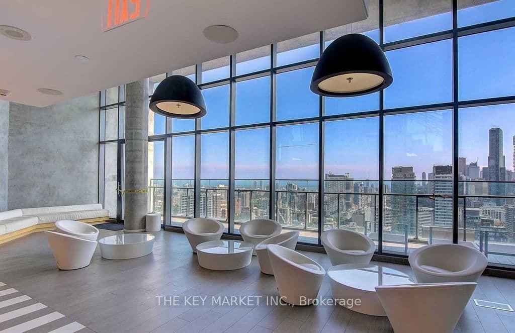 45 Charles Street E, Unit 511 thumbnail 39