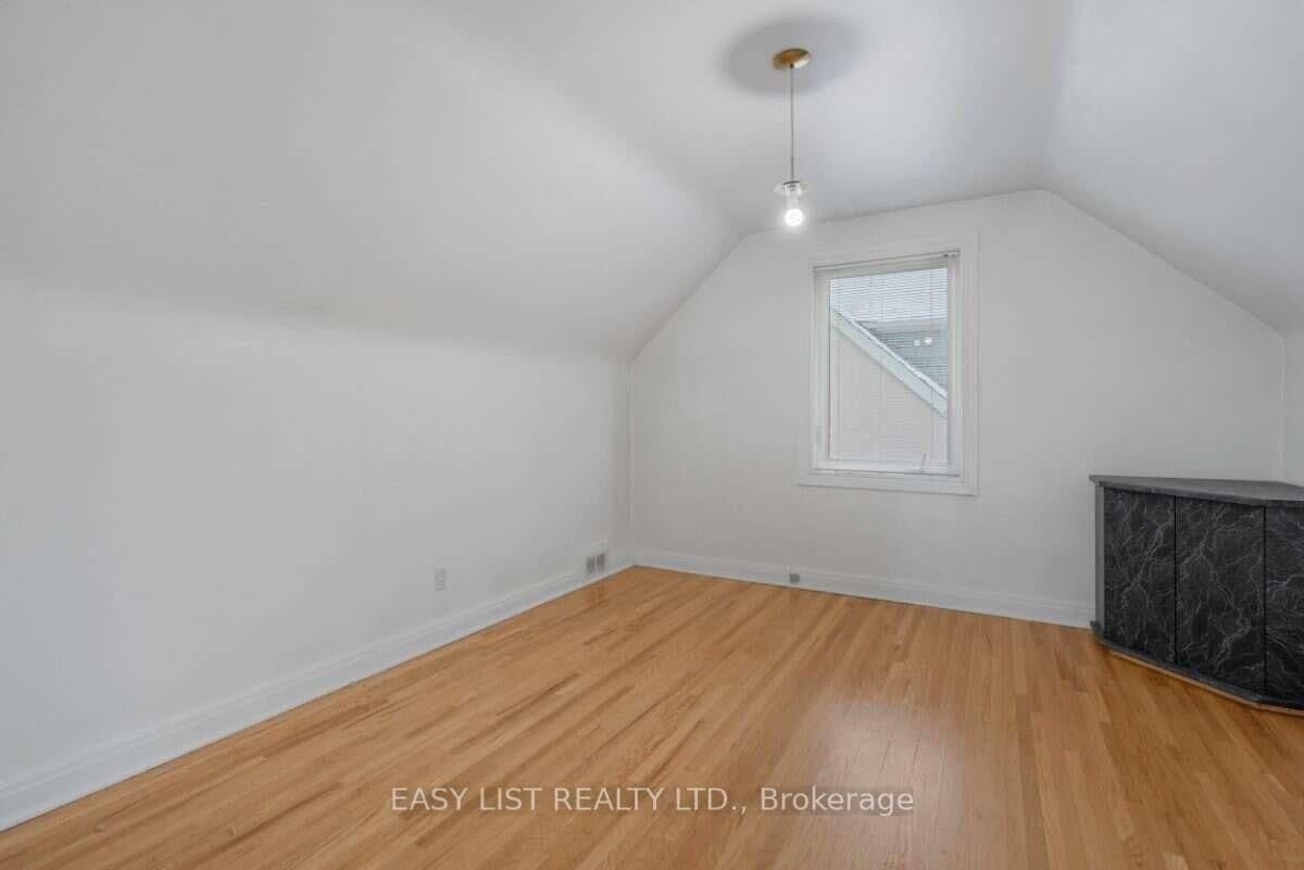 39 Churchill Avenue thumbnail 12