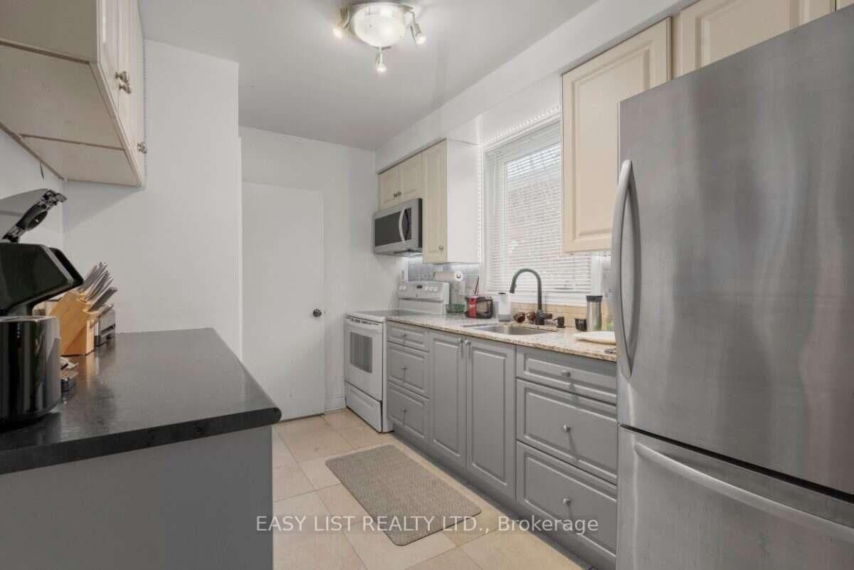 39 Churchill Avenue thumbnail 7