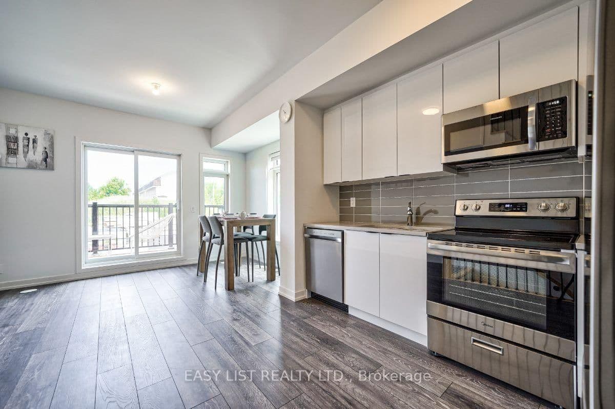 27 Spruce Pines Crescent thumbnail 9