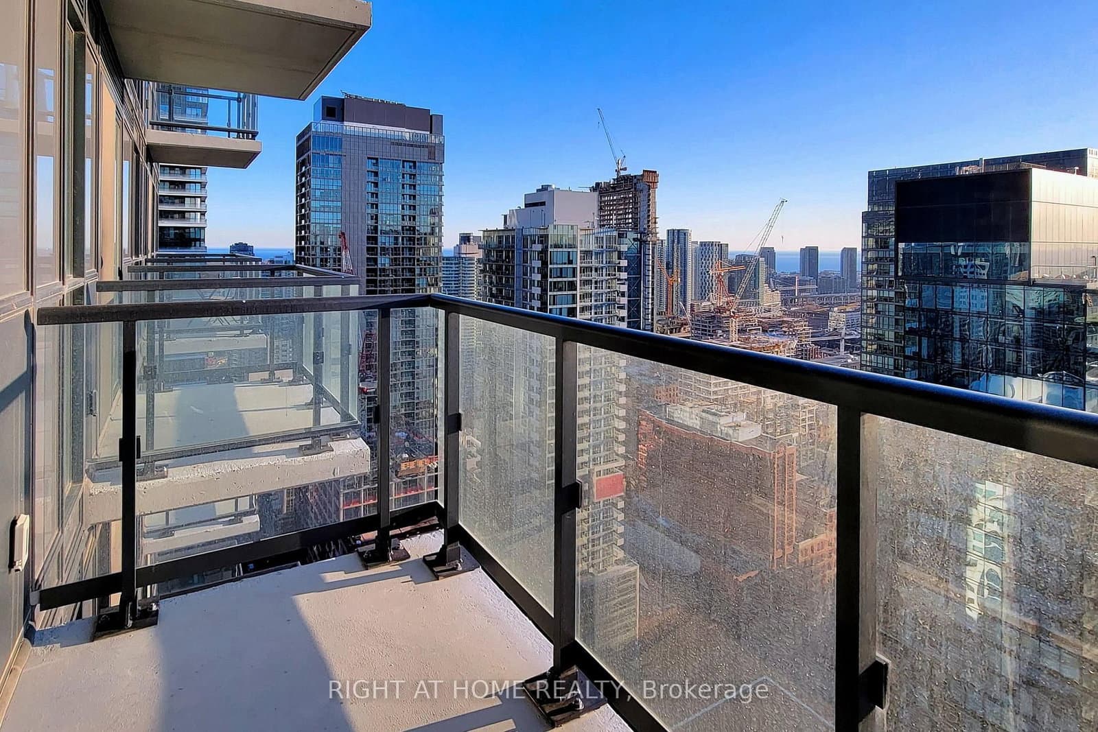 87 Peter Street, Unit 3505 thumbnail 17