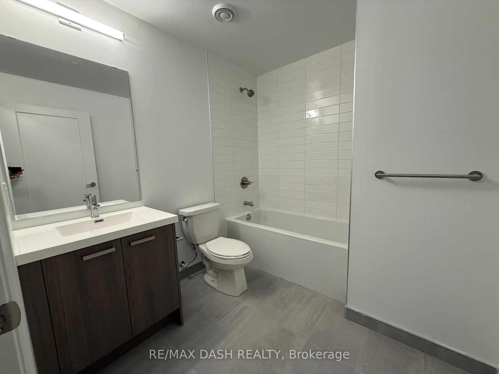 20 Soudan Avenue, Unit 907 thumbnail 7
