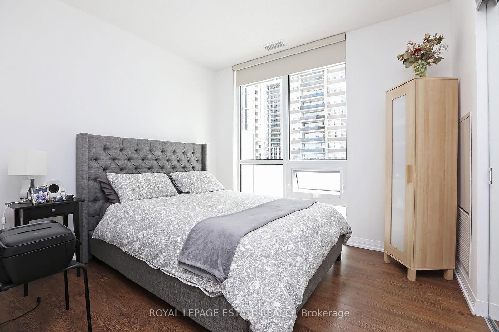 101 Erskine Avenue, Unit 510 thumbnail 17