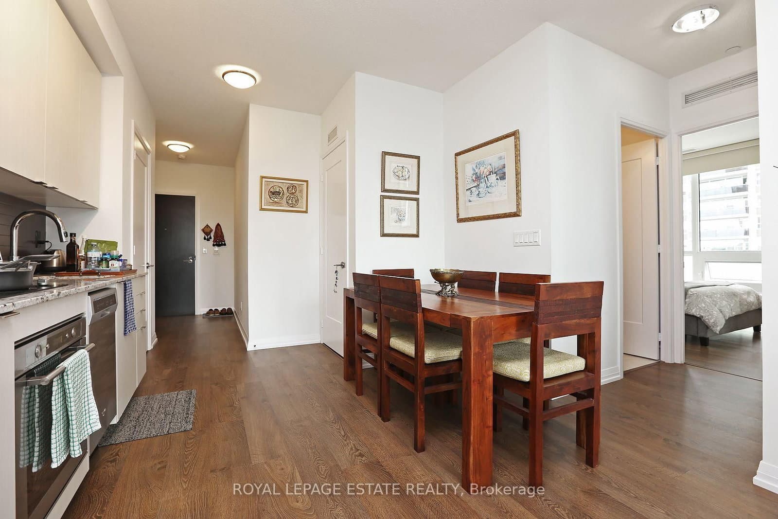 101 Erskine Avenue, Unit 510 thumbnail 7