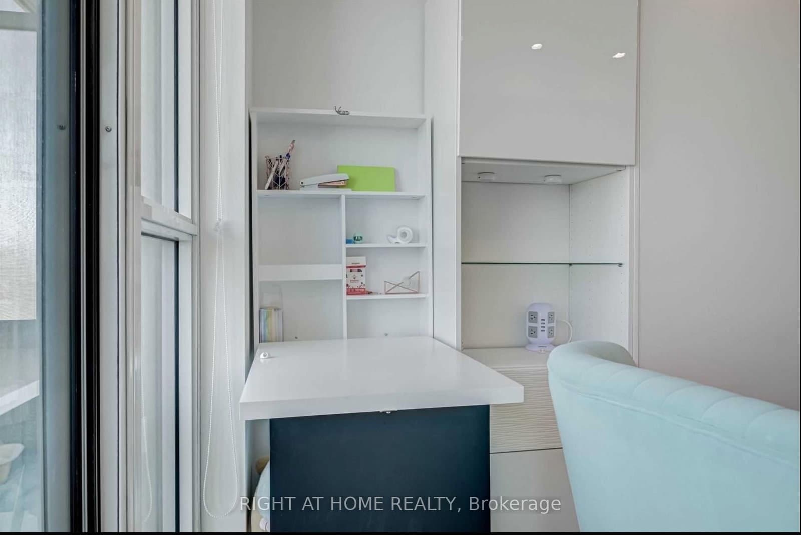 38 Iannuzzi Street, Unit Uph02 thumbnail 6